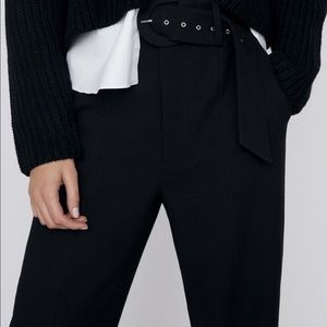 ❣️BRAND NEW❣️ Zara cropped trousers
